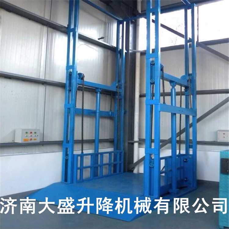 导轨链条式升降货梯